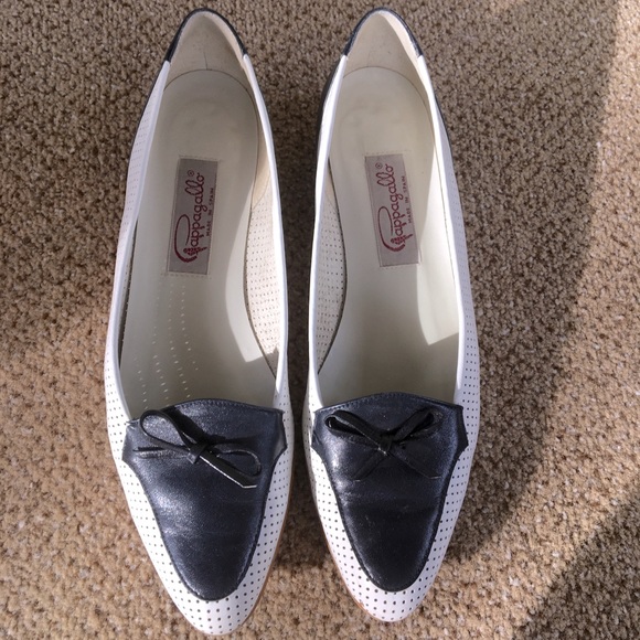 Vintage / navy and white leather flats - Picture 2 of 9